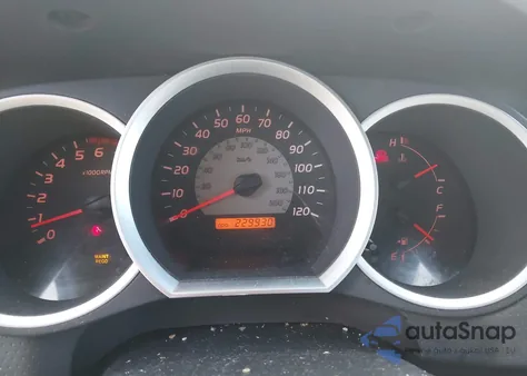 2005 Toyota Tacoma from USA, damaged, VIN 5TEUX42NX5Z131652